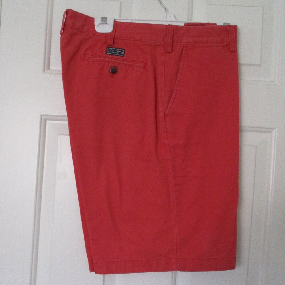 Nautica Flat Front Mens Pre-Washed Red Cotton Denim Short Pant - Size 36W